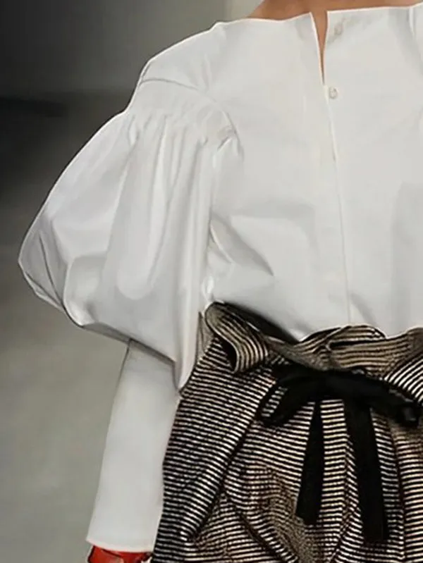 Chicmy-Pleated Solid Color Split-Joint Loose Puff Sleeves Round-Neck Blouses
