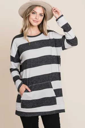 Chill Days - Black Relaxed Fit Midweight Sweatshirt