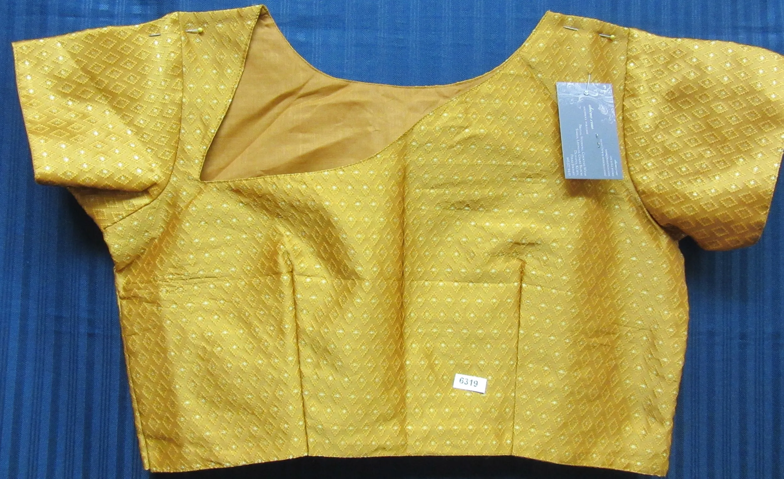 Choli 6319 Kesari Jacquard Medium Size Stylish Neck Choli Saree Blouse