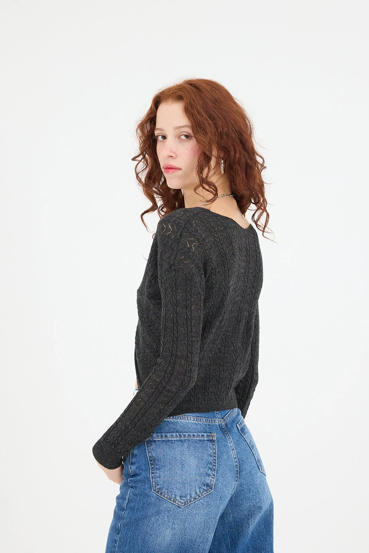 Cross Knotted Front V-Neck Knitwear