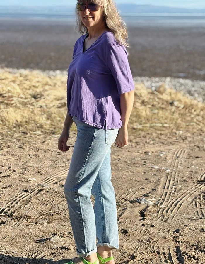 Cut Loose Elbow Sleeve Tee in Violine