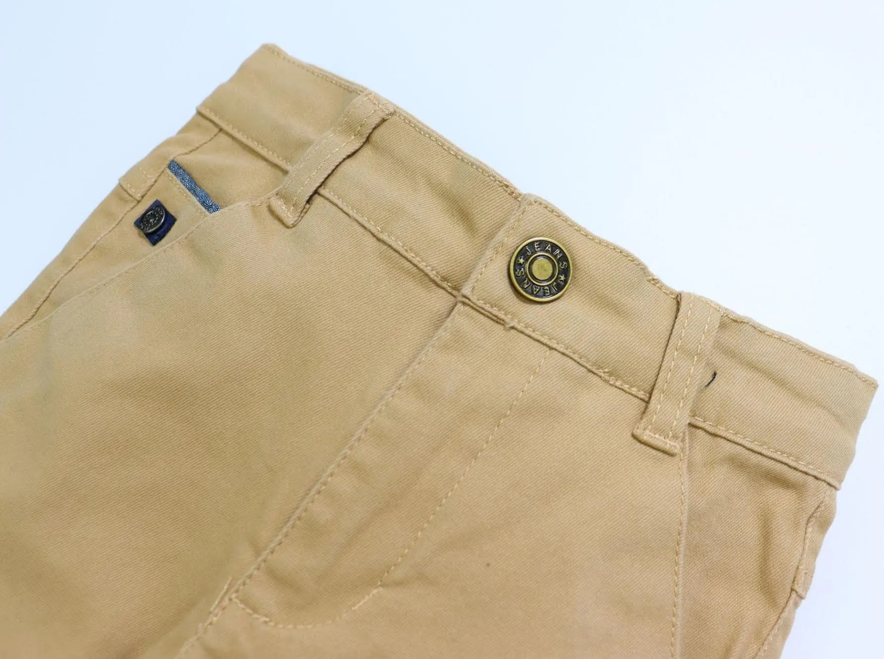Finn’s Chino's