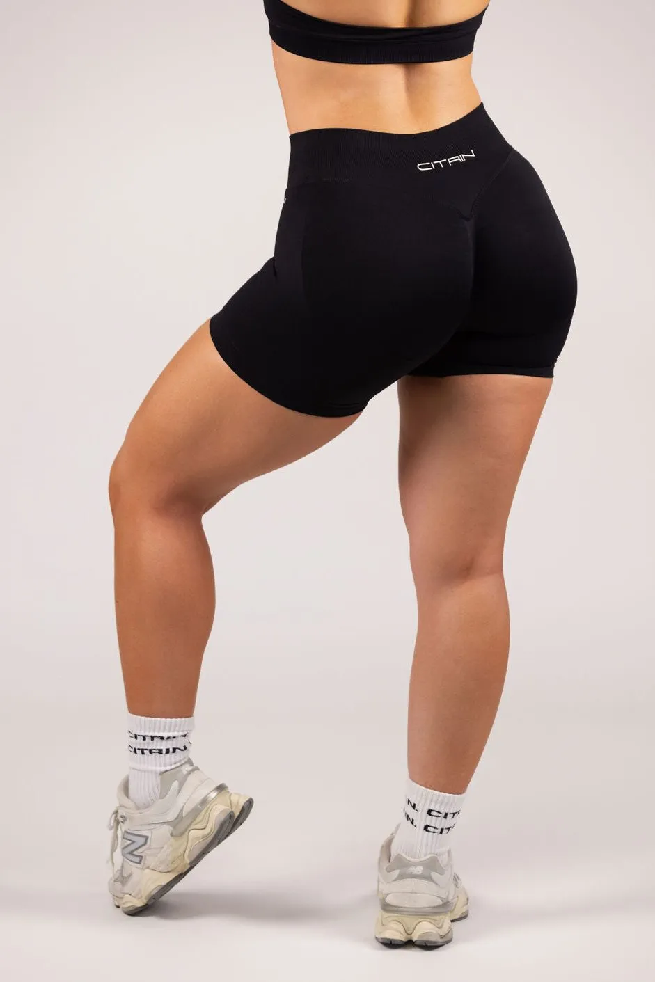 TRUE SHAPE 4.5" SHORT - GELATO EDITION - LIQUORICE