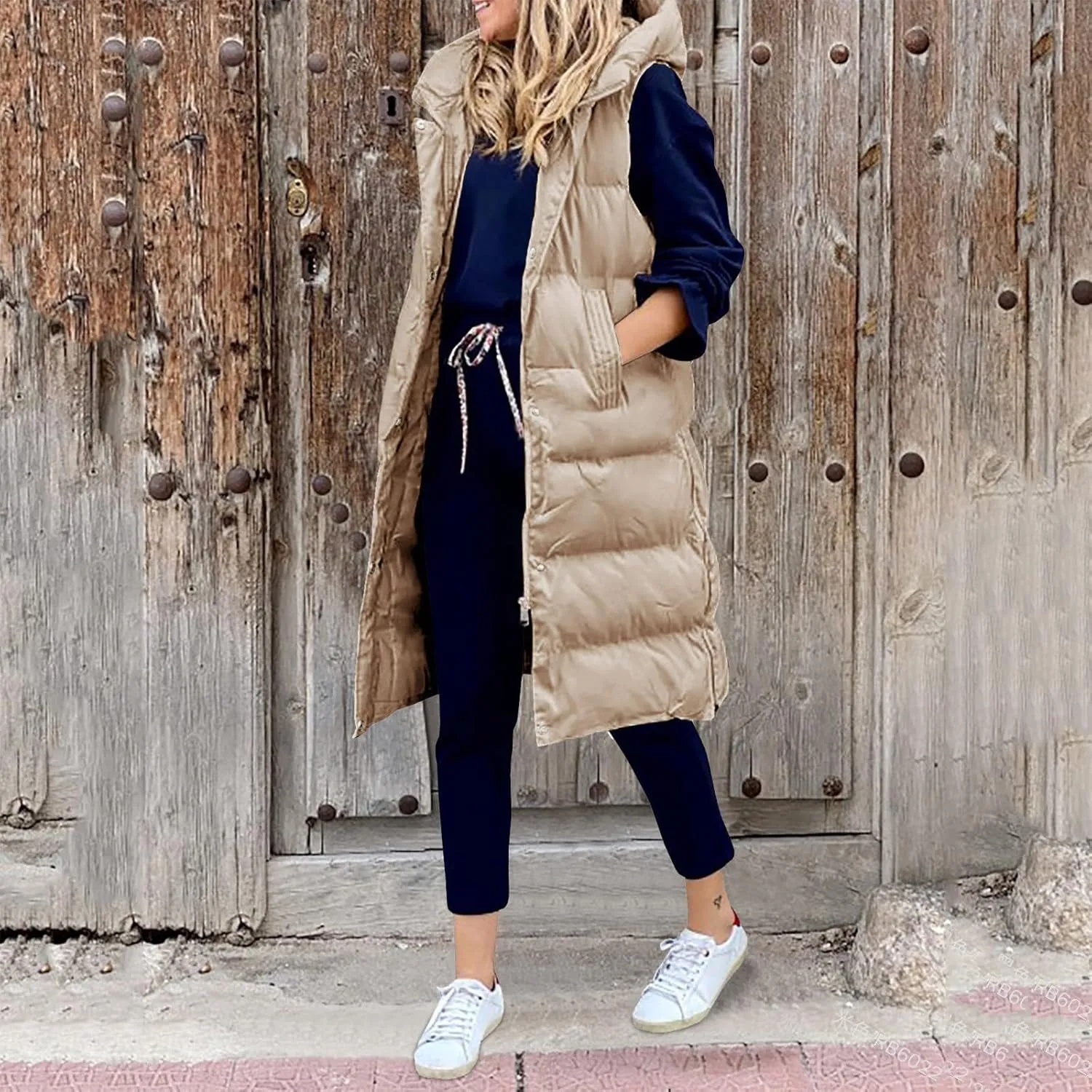 Women's Long Puffer Vest Full-Zip Sleeveless Down Vest Hooded Jacket Fashionable Coats Jacket with Pockets Trendy